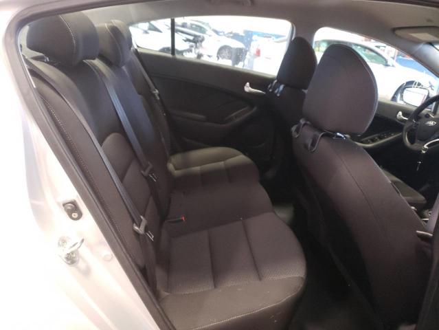 Photo 10 from auction – 2017 KIA FORTE LX with VIN 3KPFK4A7XHE039463