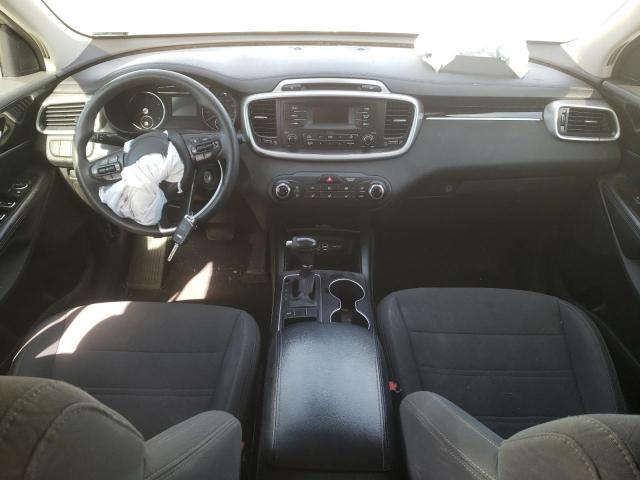 Photo 8 from auction – 2016 KIA SORENTO LX with VIN 5XYPG4A30GG110934