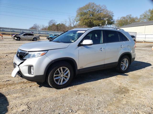 Photo 1 from auction – 2015 KIA SORENTO LX with VIN 5XYKTCA62FG640198