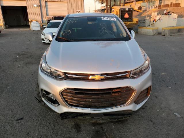 Photo 5 from auction – 2018 CHEVROLET TRAX LS with VIN 3GNCJNSB7JL225114
