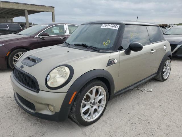 MINI COOPER S 2010 with VIN WMWMF7C50ATW89938 - Photo from auction