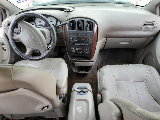 Photo 8 from auction – 2002 CHRYSLER TOWN & COU with VIN 2C8GP74L02R762470