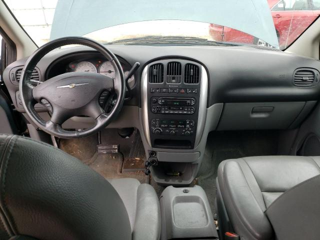 Photo 8 from auction – 2005 CHRYSLER TOWN & COU with VIN 2C4GP54L35R314184