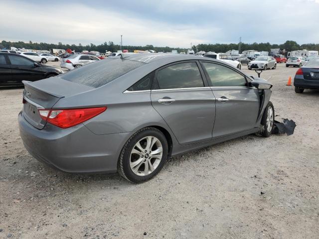 Photo 3 from auction – 2013 HYUNDAI SONATA SE with VIN 5NPEC4AC7DH557669
