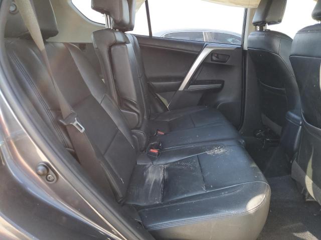 Photo 10 from auction – 2017 TOYOTA RAV4 LE with VIN JTMZFREV0HJ123852