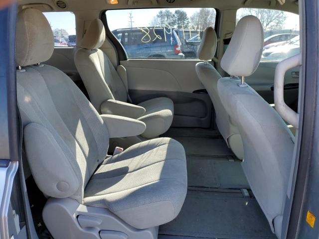 Photo 11 from auction – 2011 TOYOTA SIENNA with VIN 5TDZK3DC6BS042955