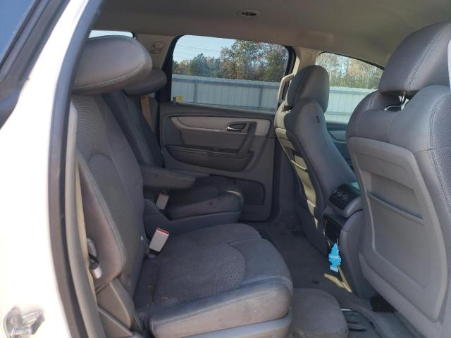 Photo 11 from auction – 2015 CHEVROLET TRAVERSE L with VIN 1GNKRGKDXFJ330908