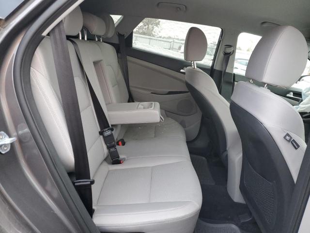 Photo 11 from auction – 2020 HYUNDAI TUCSON SE with VIN KM8J2CA48LU099080