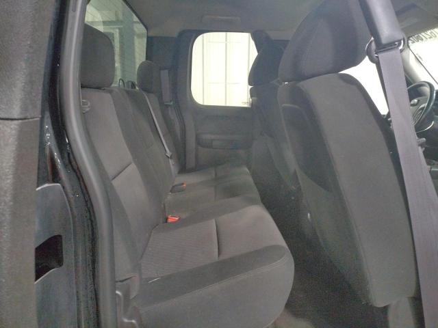 Photo 10 from auction – 2011 GMC SIERRA K15 with VIN 1GTR2VE32BZ366526