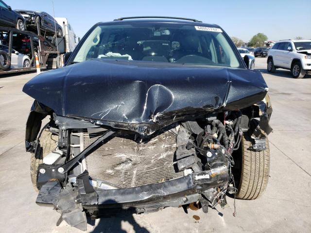 Photo 5 from auction – 2010 CHRYSLER TOWN & COU with VIN 2A4RR8DX3AR422185