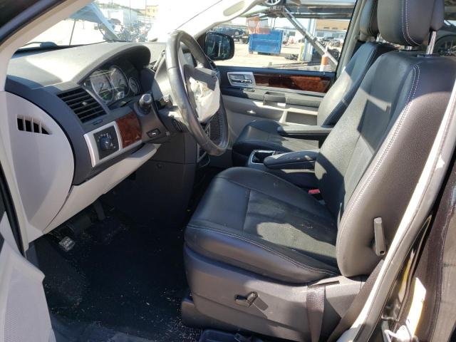Photo 7 from auction – 2010 CHRYSLER TOWN & COU with VIN 2A4RR8DX3AR422185