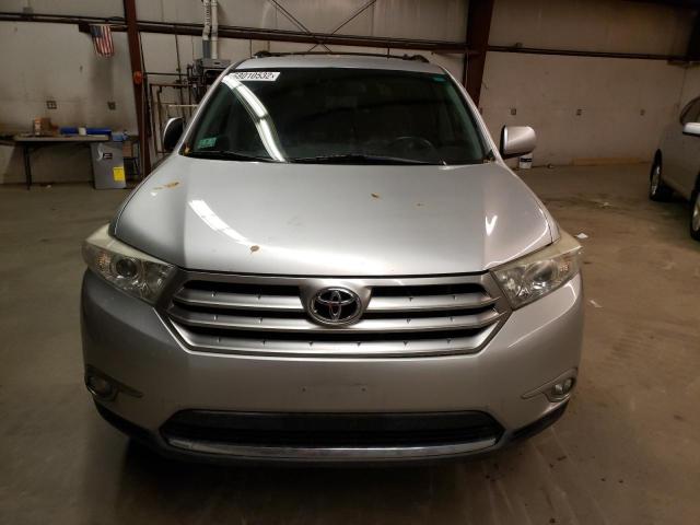 Photo 5 from auction – 2011 TOYOTA HIGHLANDER with VIN 5TDBK3EH0BS044048