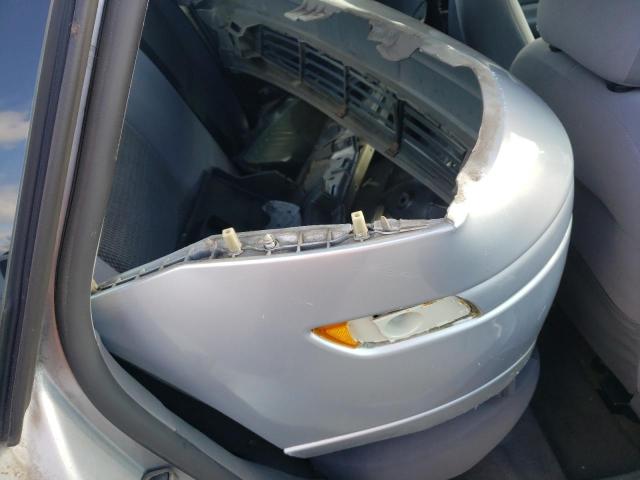 Photo 12 from auction – 2004 FORD FOCUS with VIN 1FAFP33P04W180444