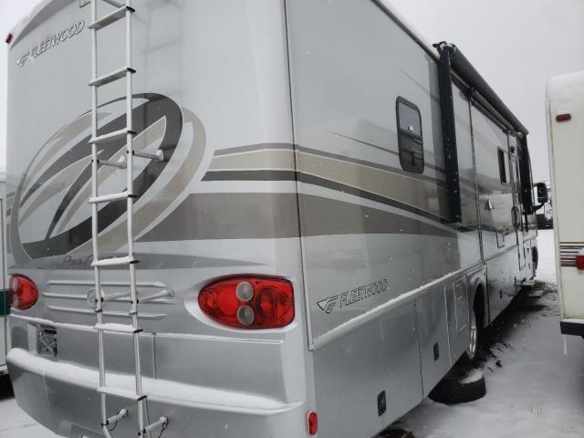 Photo 3 from auction – 2005 PARO MOTORHOME with VIN 5B4MP67G743390446