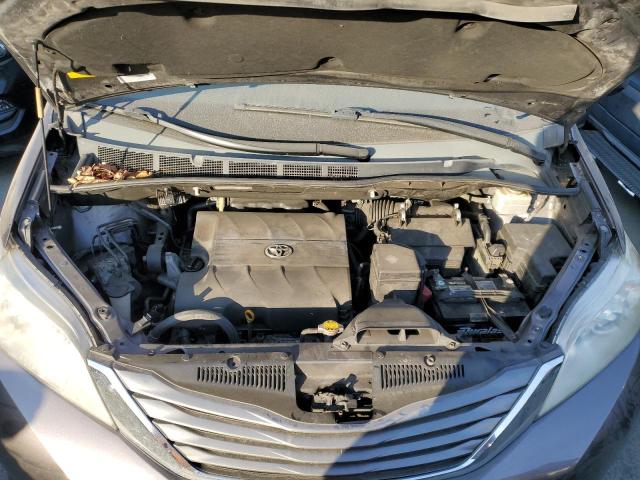 Photo 12 from auction – 2011 TOYOTA SIENNA XLE with VIN 5TDDK3DC2BS027055