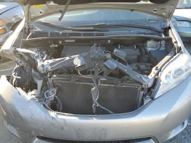 Photo 12 from auction – 2015 TOYOTA SIENNA LE with VIN 5TDKK3DC2FS535572
