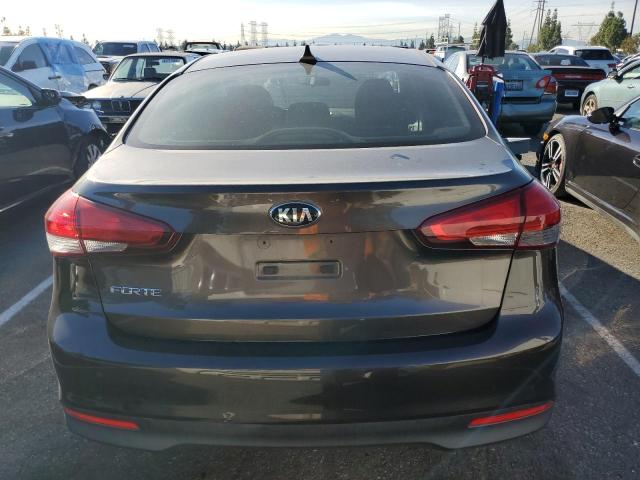 Photo 6 from auction – 2017 KIA FORTE LX with VIN 3KPFK4A77HE037038