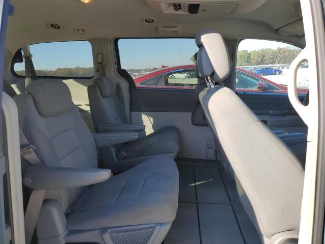 Photo 11 from auction – 2010 CHRYSLER TOWN & COU with VIN 2A4RR2D13AR365592