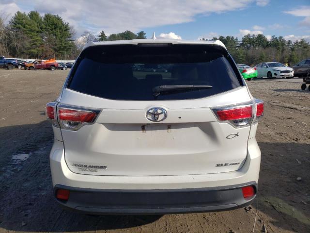 Photo 6 from auction – 2015 TOYOTA HIGHLANDER with VIN 5TDJKRFH0FS205579