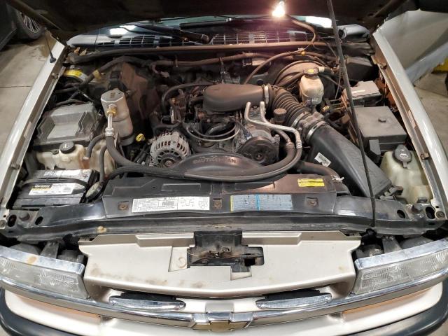 Photo 11 from auction – 2002 CHEVROLET BLAZER with VIN 1GNCT18W62K144458