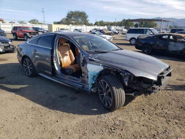 Photo 4 from auction – 2017 JAGUAR XJ with VIN SAJWA1C73H8W09877