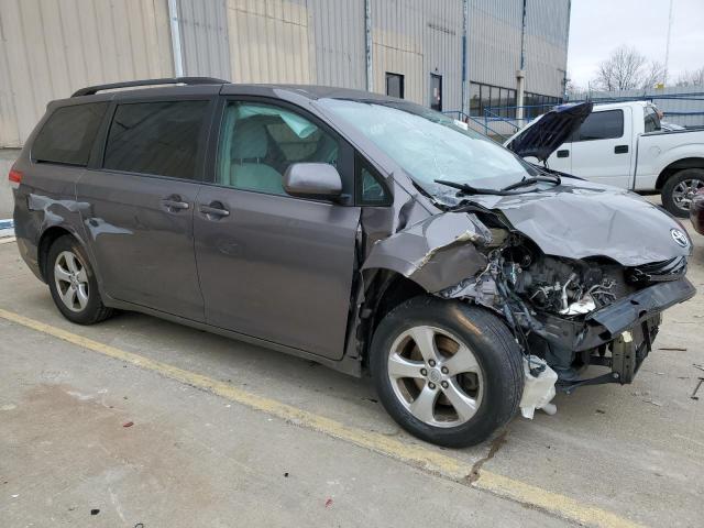 Photo 4 from auction – 2013 TOYOTA SIENNA LE with VIN 5TDKK3DC2DS339810