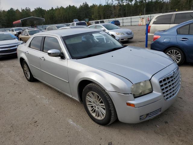 Photo 4 from auction – 2010 CHRYSLER 300 TOURIN with VIN 2C3CA5CVXAH307093