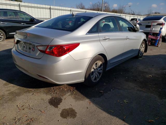 Photo 3 from auction – 2011 HYUNDAI SONATA GLS with VIN 5NPEB4AC2BH267033
