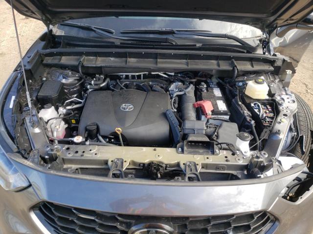 Photo 12 from auction – 2022 TOYOTA HIGHLANDER with VIN 5TDLZRAH1NS104674