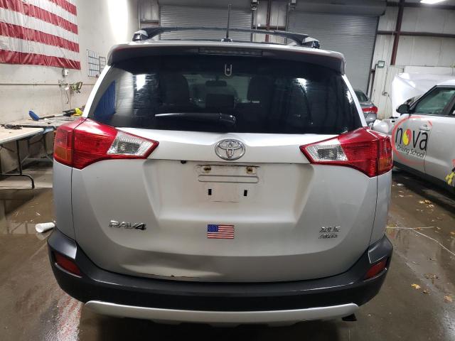 Photo 6 from auction – 2015 TOYOTA RAV4 XLE with VIN JTMRFREV7FD129126
