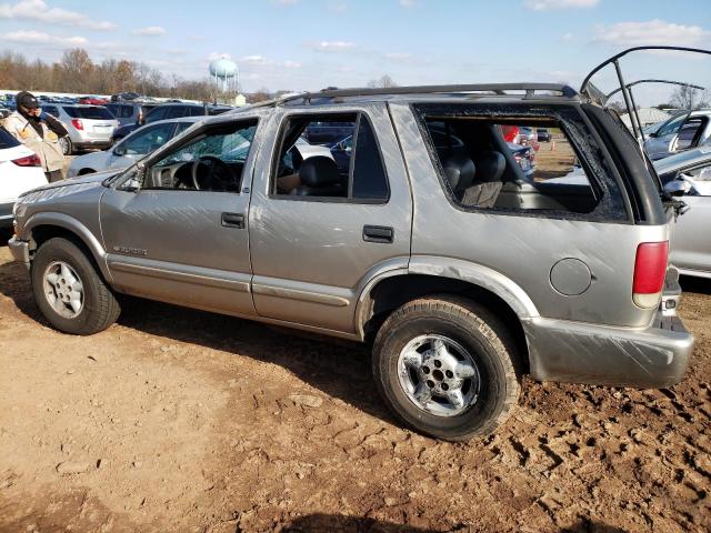 Photo 2 from auction – 2002 CHEVROLET BLAZER with VIN 1GNDT13W32K111493