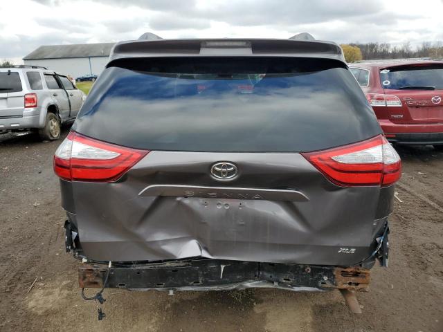 Photo 6 from auction – 2016 TOYOTA SIENNA XLE with VIN 5TDYK3DC6GS755602