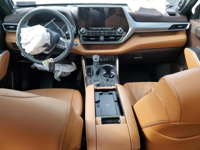 Photo 8 from auction – 2022 TOYOTA HIGHLANDER with VIN 5TDFZRBH6NS193394