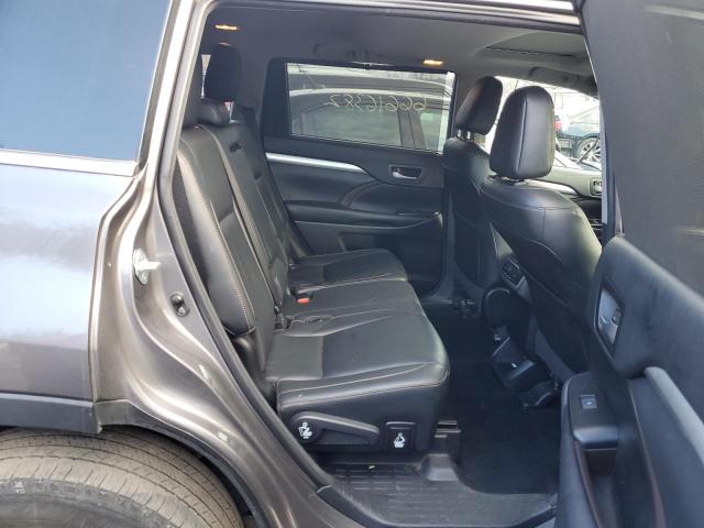 Photo 11 from auction – 2017 TOYOTA HIGHLANDER with VIN 5TDJZRFH0HS473238
