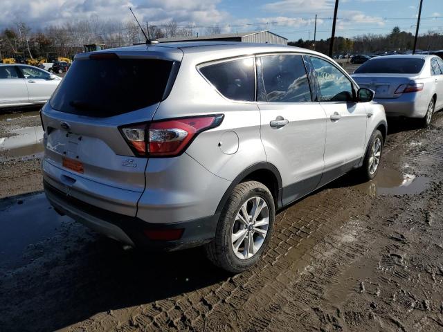 Photo 3 from auction – 2017 FORD ESCAPE SE with VIN 1FMCU0GD0HUE39581