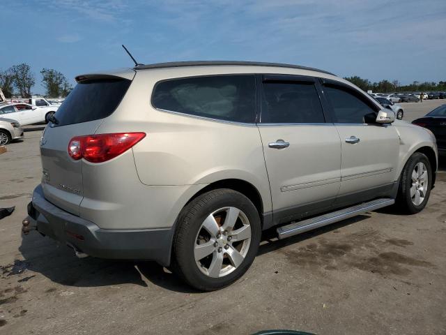 Photo 3 from auction – 2010 CHEVROLET TRAVERSE L with VIN 1GNLVHED2AS116354