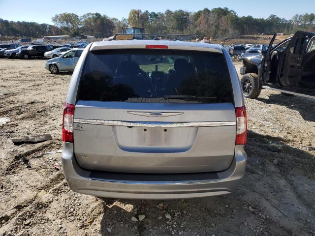 Photo 6 from auction – 2016 CHRYSLER TOWN & COU with VIN 2C4RC1BG4GR164592