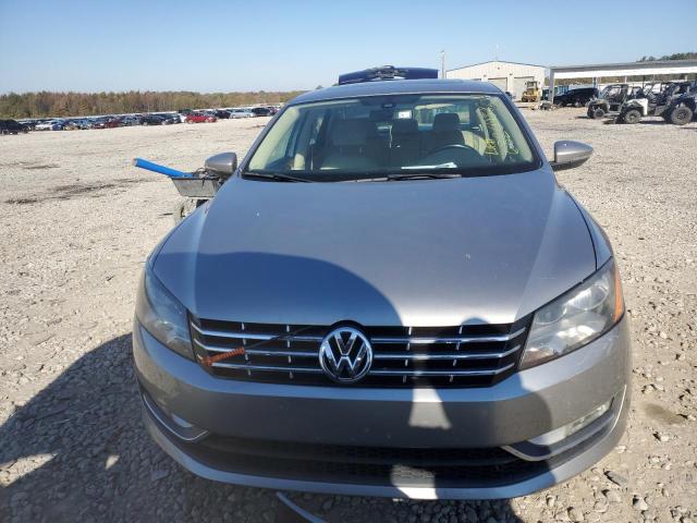 Photo 5 from auction – 2012 VOLKSWAGEN PASSAT SEL with VIN 1VWCN7A31CC093725