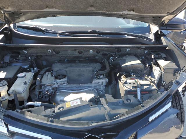 Photo 11 from auction – 2017 TOYOTA RAV4 LE with VIN JTMZFREV0HJ123852