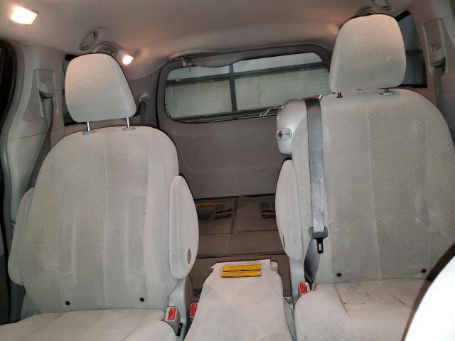Photo 10 from auction – 2011 TOYOTA SIENNA LE with VIN 5TDKK3DCXBS141036