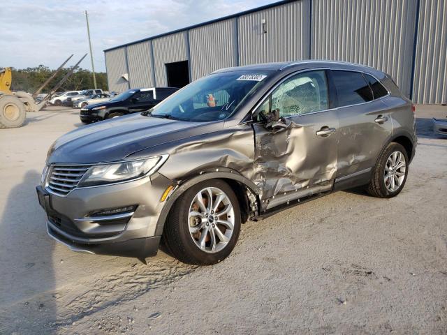 LINCOLN MKC SELECT 2017 with VIN 5LMCJ2C98HUL02410 - Photo from auction