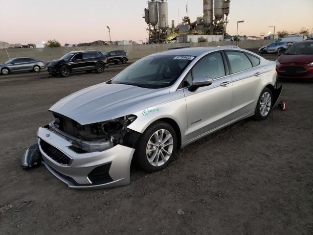 FORD FUSION SE 2019 with VIN 3FA6P0LU0KR188032 - Photo from auction