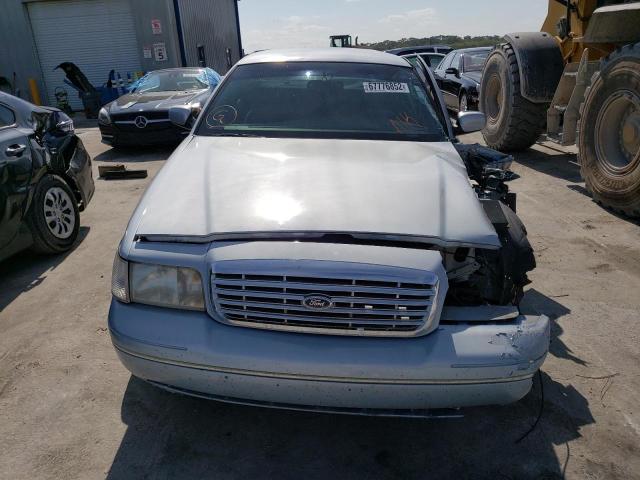 Photo 5 from auction – 2001 FORD CROWN VICT with VIN 2FAFP74WX1X141776