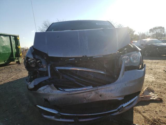 Photo 5 from auction – 2014 CHRYSLER TOWN & COU with VIN 2C4RC1HG8ER177933