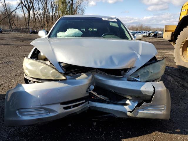 Photo 5 from auction – 2005 TOYOTA CAMRY with VIN 4T1BE32K55U949713