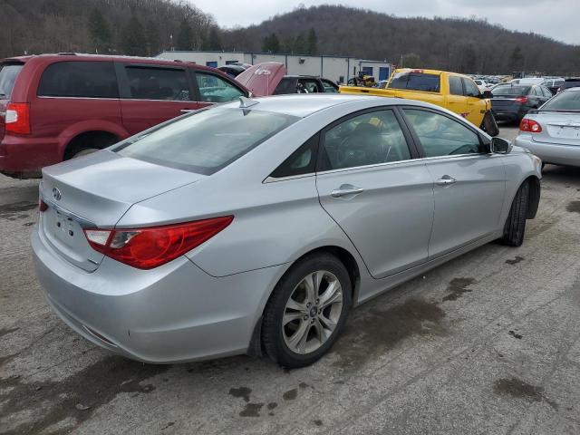 Photo 3 from auction – 2011 HYUNDAI SONATA SE with VIN 5NPEC4AC1BH114057