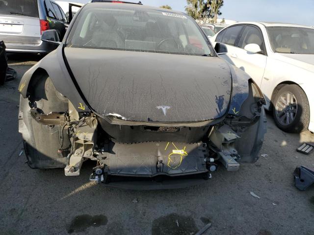 Photo 5 from auction – 2018 TESLA MODEL 3 with VIN 5YJ3E1EB8JF092962