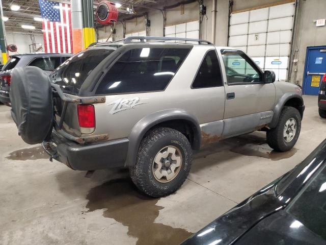 Photo 3 from auction – 2002 CHEVROLET BLAZER with VIN 1GNCT18W62K144458
