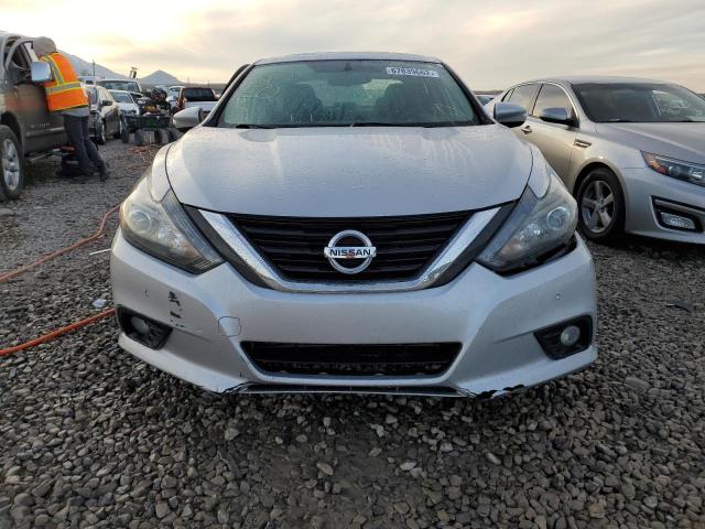 Photo 5 from auction – 2017 NISSAN ALTIMA 3.5 with VIN 1N4BL3AP2HC136885