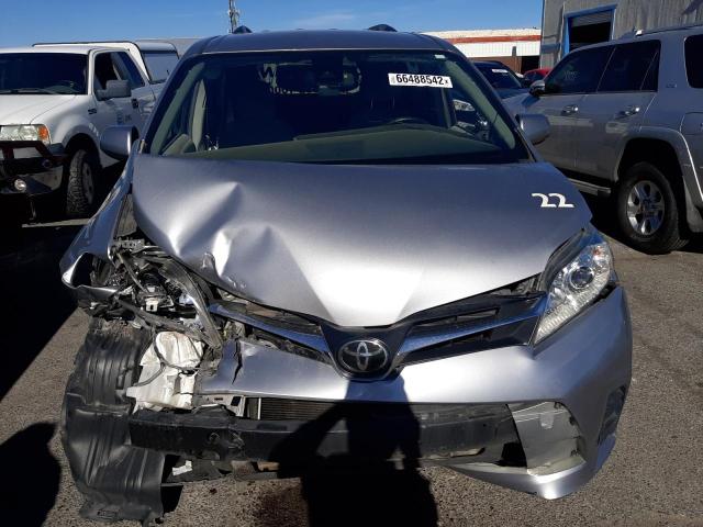 Photo 5 from auction – 2018 TOYOTA SIENNA LE with VIN 5TDKZ3DC7JS909100